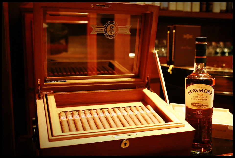 walk-in-humidor-tips-and-etiquette